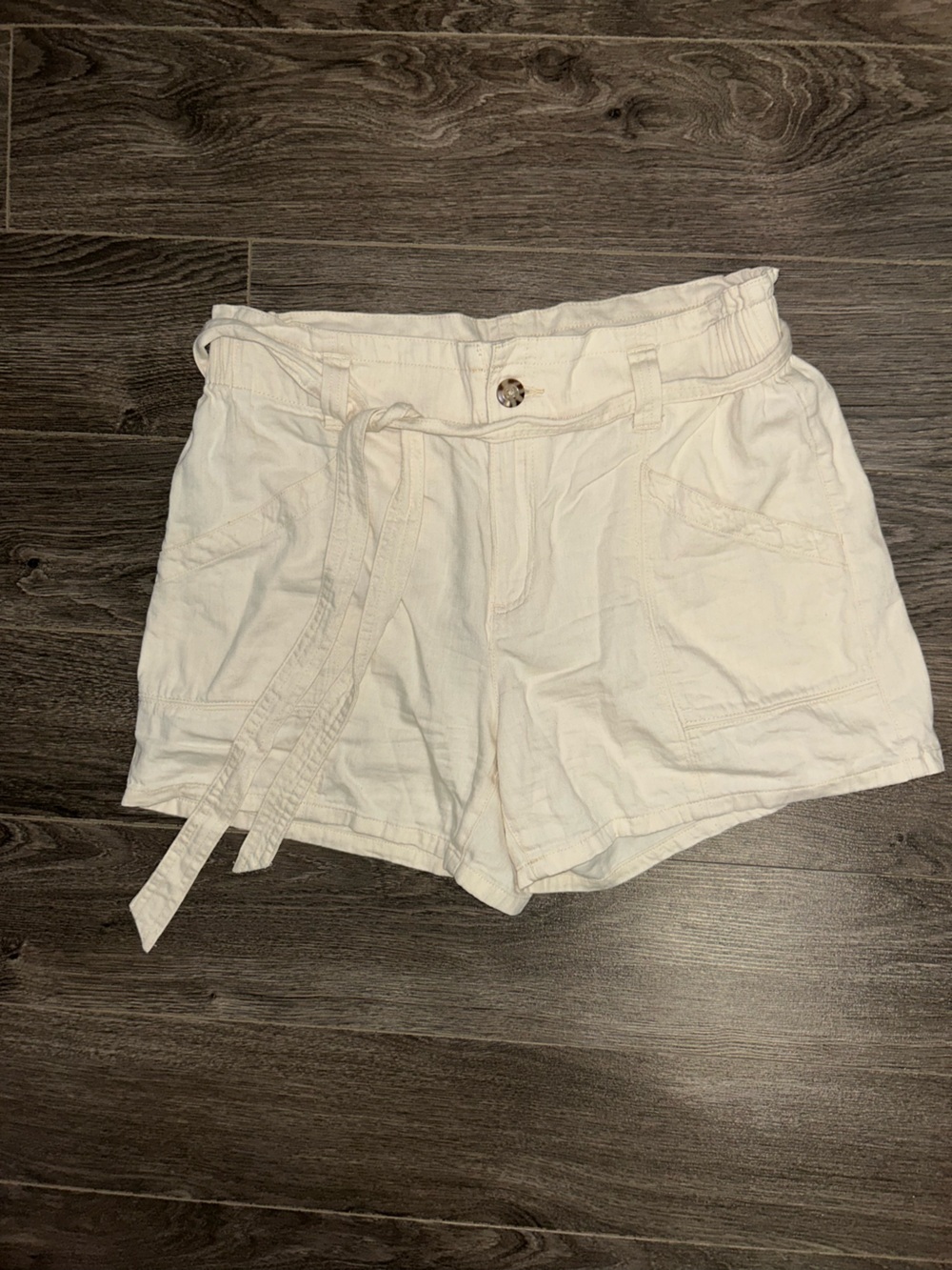 Old Navy Cream High-Waist Tie-Waist Shorts